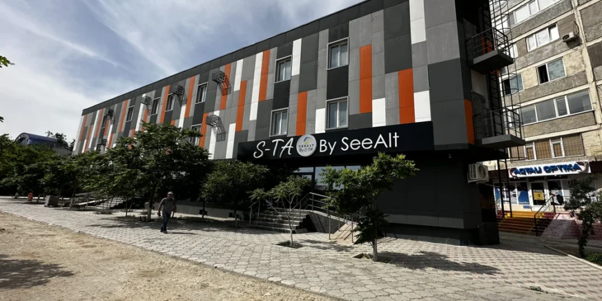 Реконструкция и строительство коммерческого здания